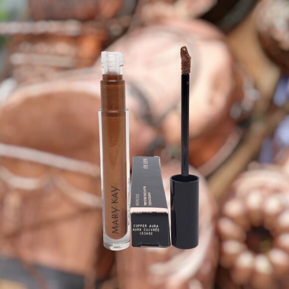 Copper Aura Unlimited Lip Gloss - Mary Kay - Picture 5 of 7